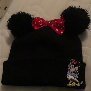 Minnie Mouse Pom beanie